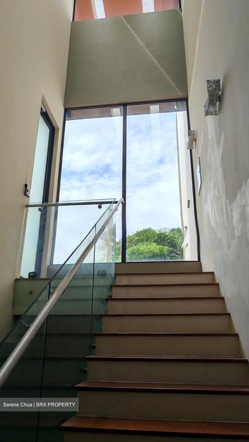 Sennett Avenue (D16), Semi-Detached #515443061